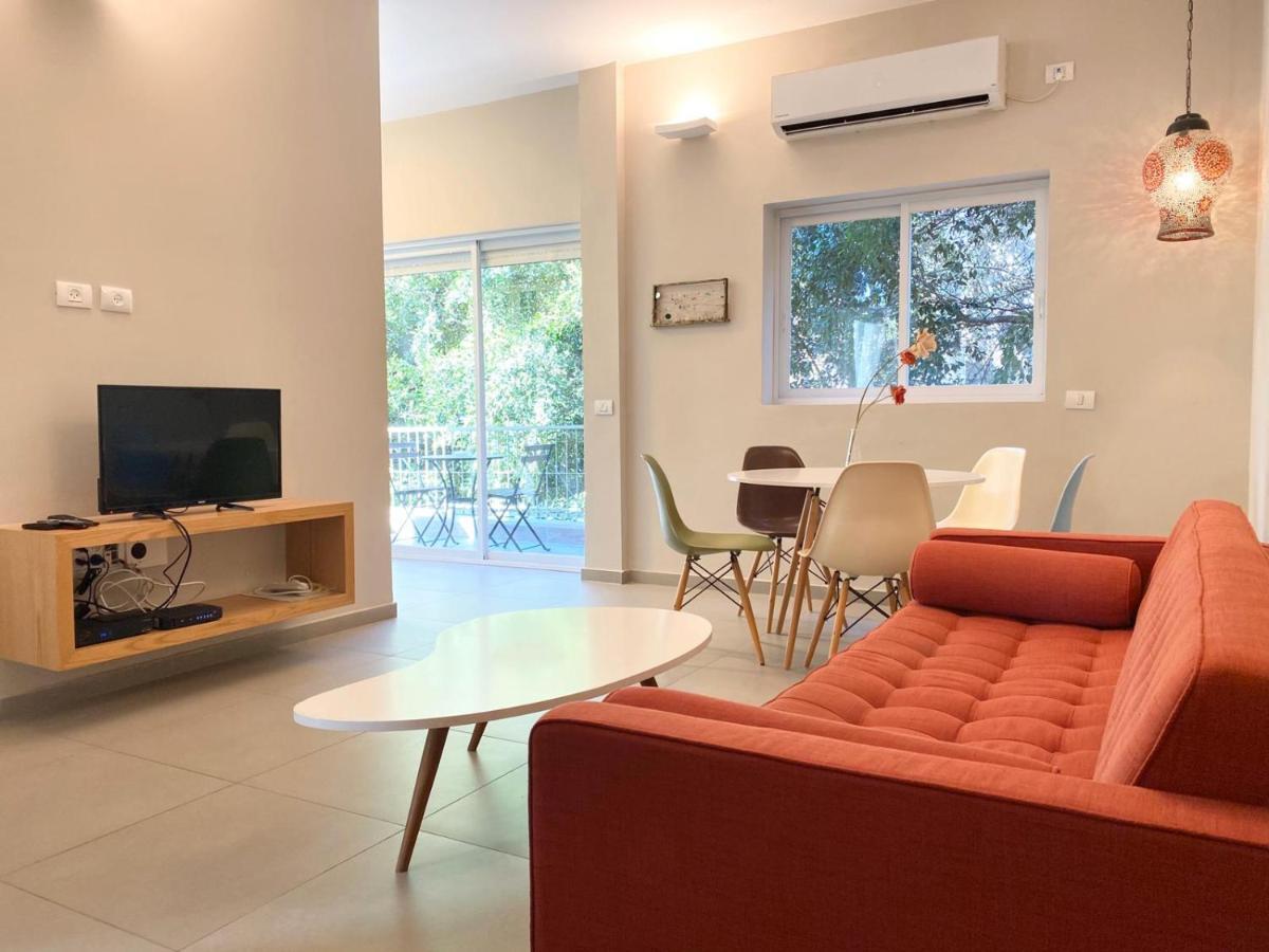 Sea Suites Тел Авив Екстериор снимка