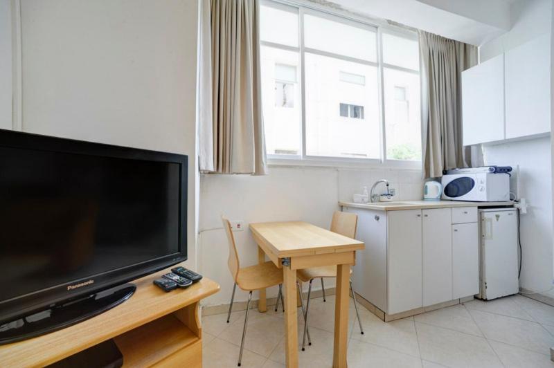 Sea Suites Тел Авив Екстериор снимка