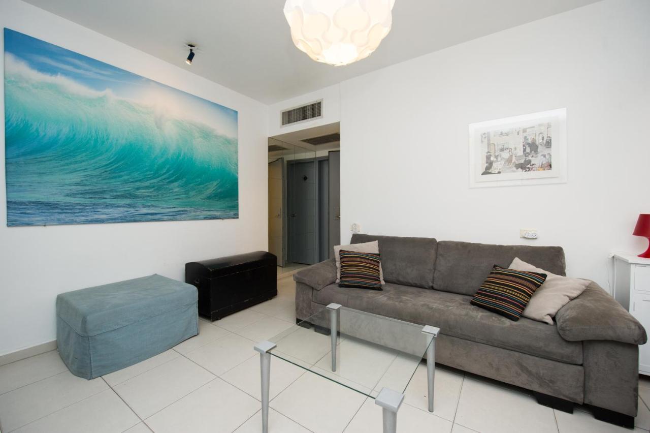 Sea Suites Тел Авив Екстериор снимка
