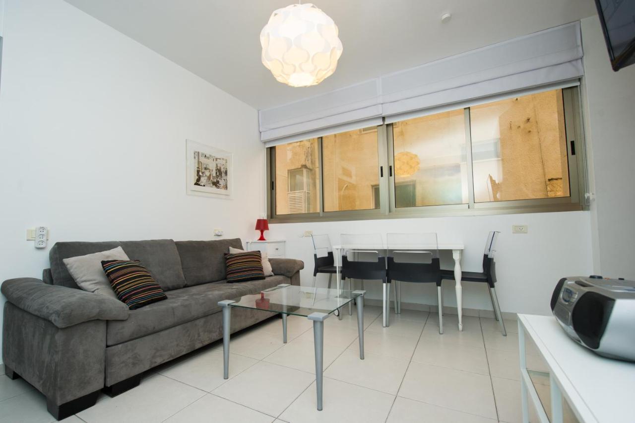 Sea Suites Тел Авив Екстериор снимка